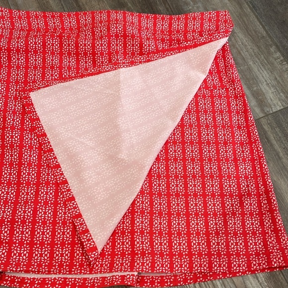RipSkirt Hawaii red and white print size XL - Picture 3 of 8